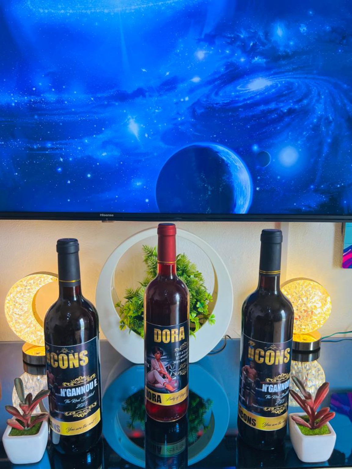 DORA and ICONS wine display